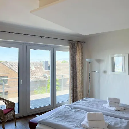 Haus Seehafen 3 1 Апартаменты *